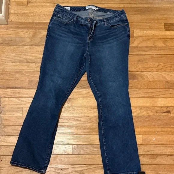 Torrid Dark Blue barely boot Jeans - Picture 6 of 9